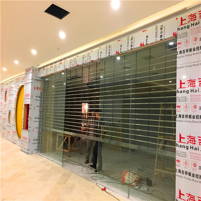 不銹鋼鏤空通花卷簾門